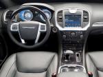 Chrysler 300C 2012 года